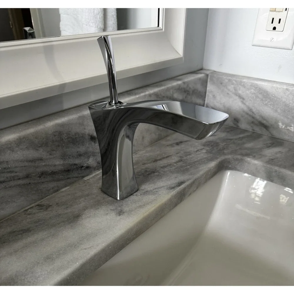 Delta Tesla Single Handle Bathroom Faucet - Chrome Finish - EXCELLENT Condition!